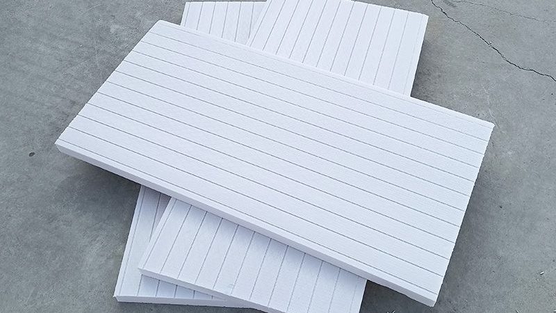 外墙防水涂料与透明防水胶：如何选择更适合的材料**